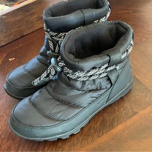 Sorrel puffer ankle boots